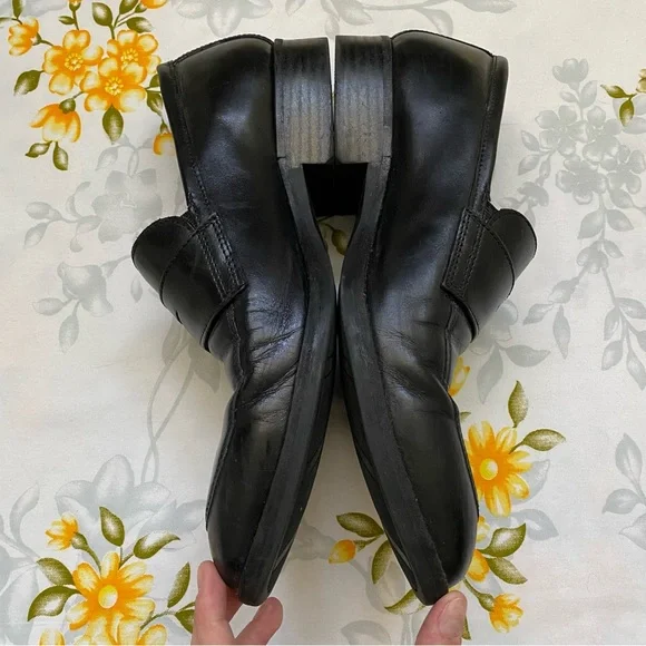 Johnston & Murphy Size 9.5 Black Loafers - Picture 3 of 9